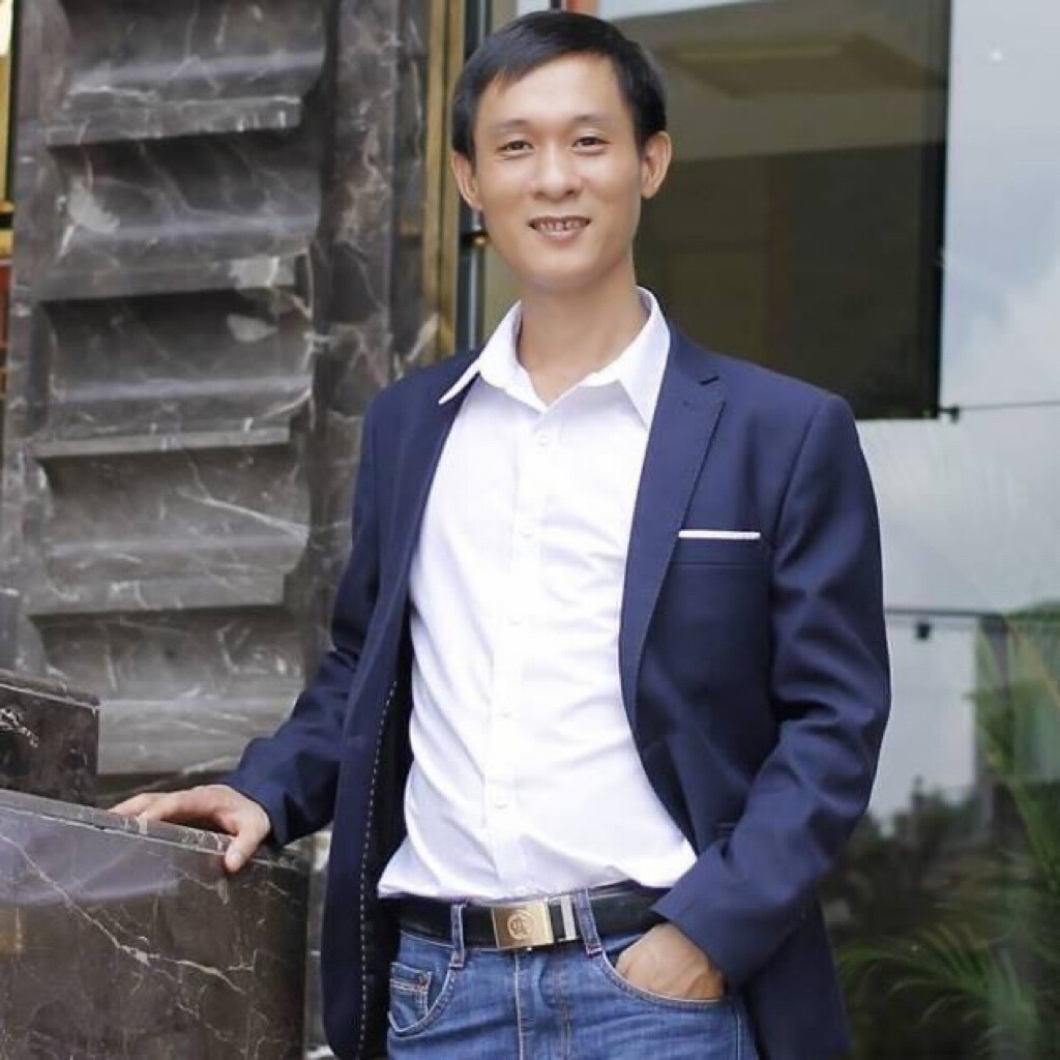 Thuận